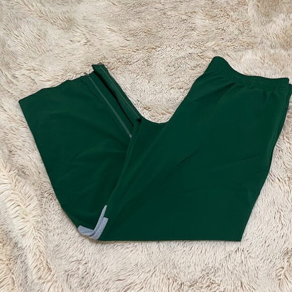 NEW Under Armour Track Pants XL